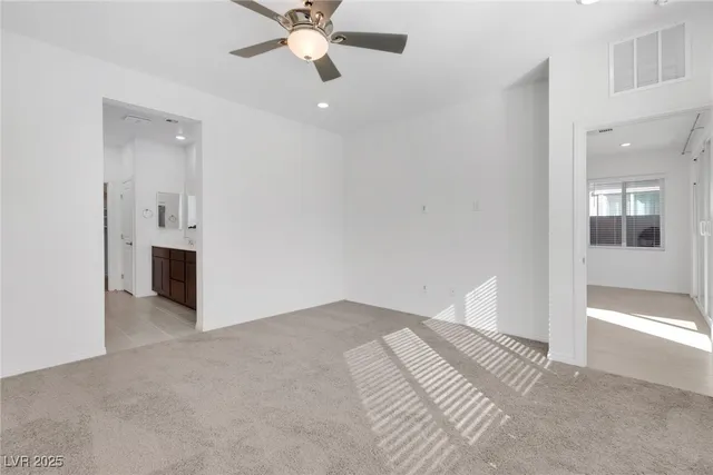 $2,100 | 2869 Sweeping Palm Road, North Las Vegas, NV 89086