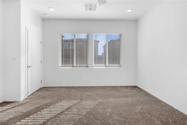 $2,100 | 2869 Sweeping Palm Road, North Las Vegas, NV 89086