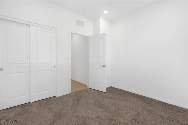 $2,100 | 2869 Sweeping Palm Road, North Las Vegas, NV 89086