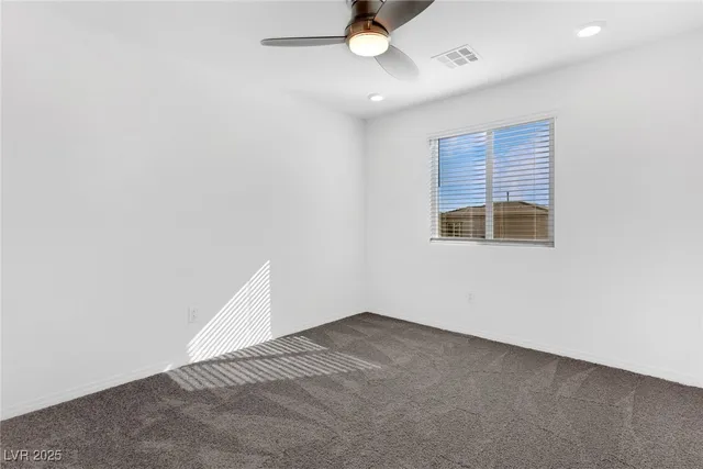 $2,100 | 2869 Sweeping Palm Road, North Las Vegas, NV 89086