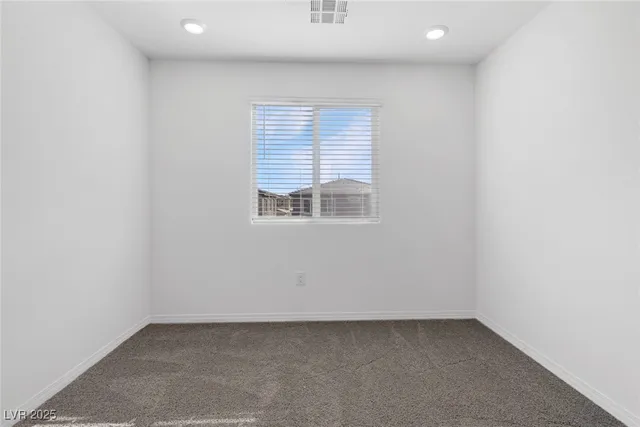 $2,100 | 2869 Sweeping Palm Road, North Las Vegas, NV 89086