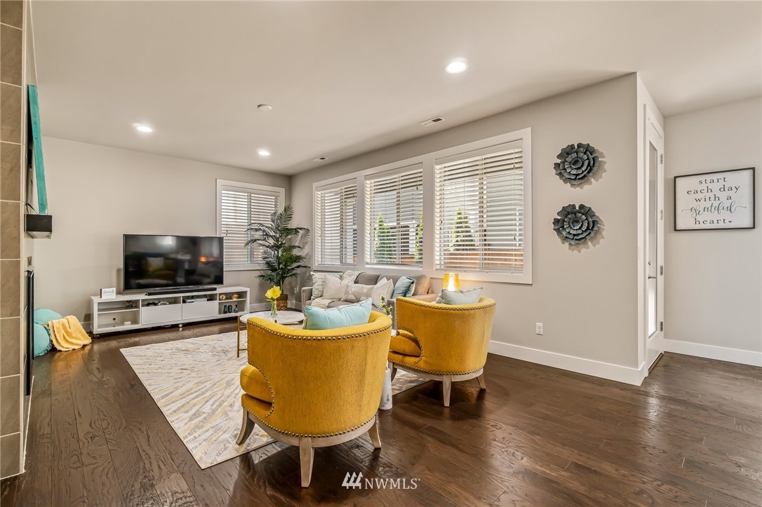 17808 36th Avenue Southeast Bothell, WA 98012 - Photo 5 of 39 Gallery Image 5