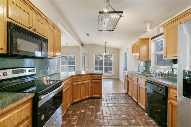 17480 Kaitlyn Drive Baton Rouge, LA 70817 - Photo 5 of 13