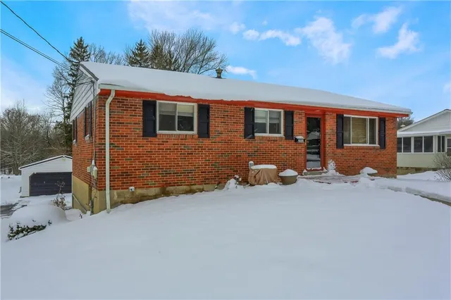 $279,000 | 203 Mulberry Lane, Slippery Rock, PA 16057