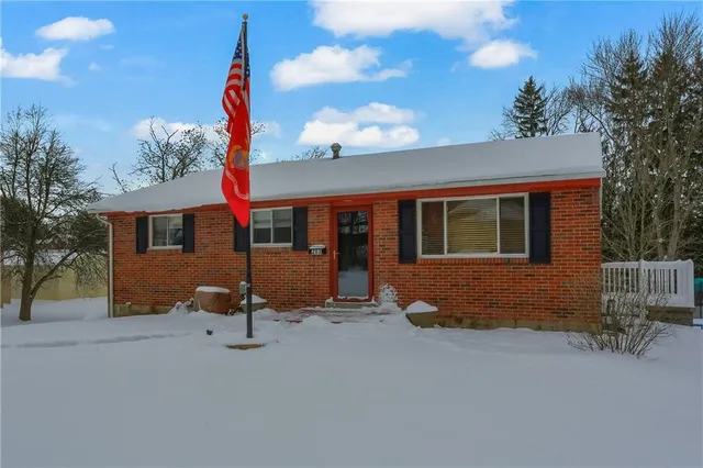 $279,000 | 203 Mulberry Lane, Slippery Rock, PA 16057