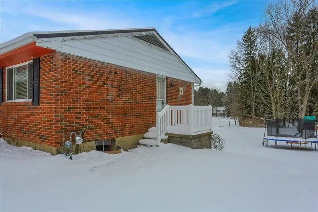 $279,000 | 203 Mulberry Lane, Slippery Rock, PA 16057