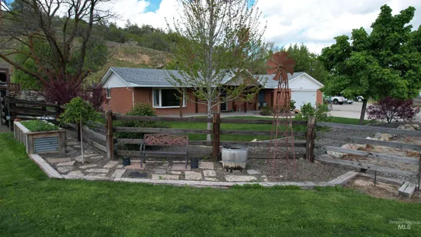 $712,000 | 2772 East Black Canyon Highway, Emmett, ID 83617