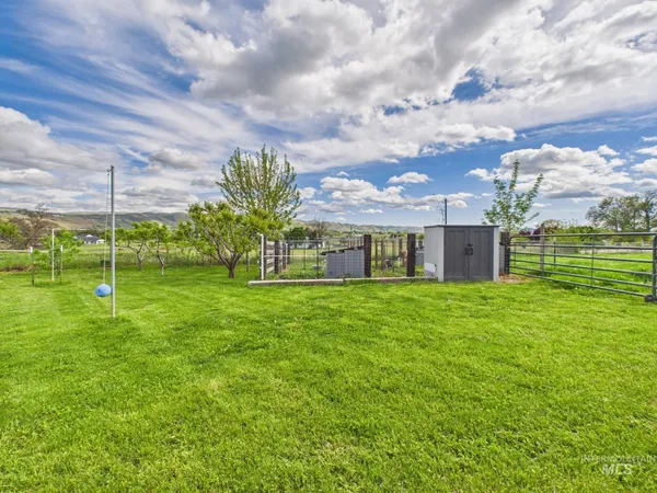 $712,000 | 2772 East Black Canyon Highway, Emmett, ID 83617