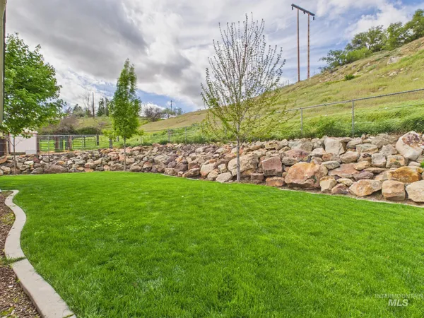 $712,000 | 2772 East Black Canyon Highway, Emmett, ID 83617
