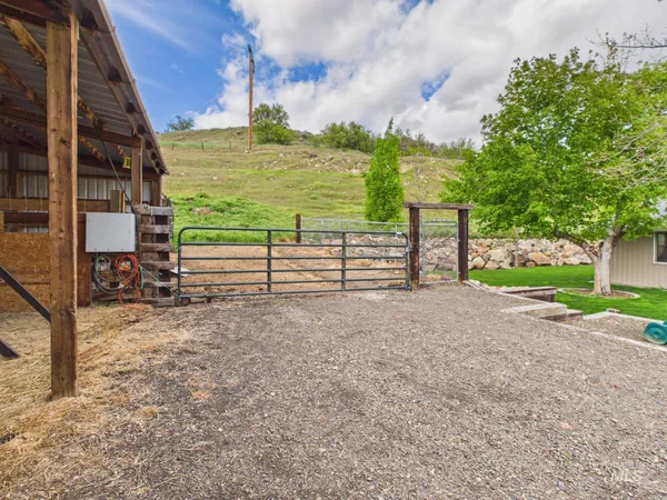 $712,000 | 2772 East Black Canyon Highway, Emmett, ID 83617
