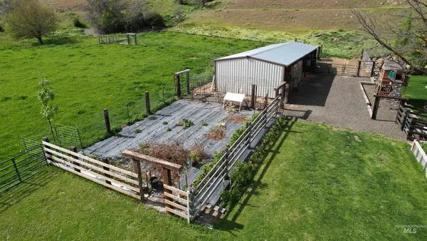 $712,000 | 2772 East Black Canyon Highway, Emmett, ID 83617