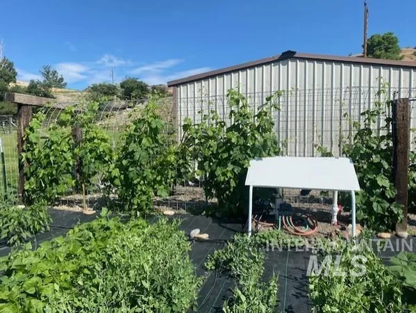 $712,000 | 2772 East Black Canyon Highway, Emmett, ID 83617
