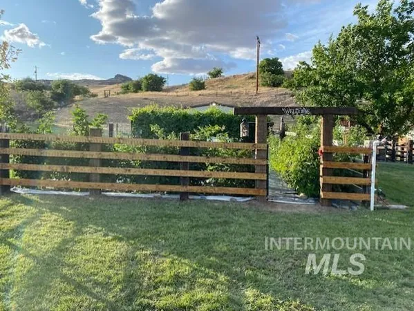 $712,000 | 2772 East Black Canyon Highway, Emmett, ID 83617