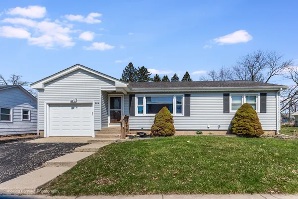 $249,900 | 284 Washington Avenue, Hampshire, IL 60140