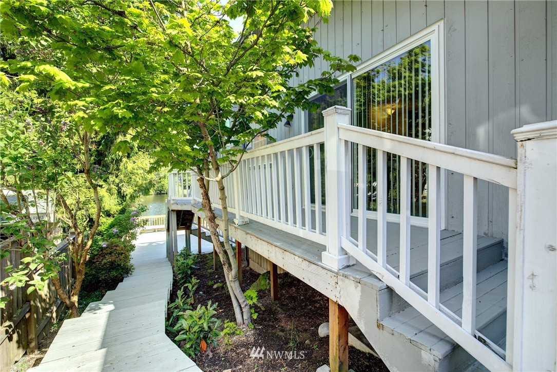 4222 Southwest 325th Street Federal Way, WA 98023 - Photo 19 of 25