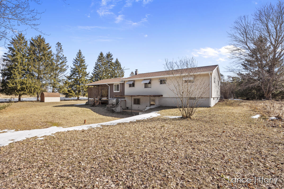 2020 Johnson Road Gowen, MI 49326 - Photo 18 of 20 IMG_1017