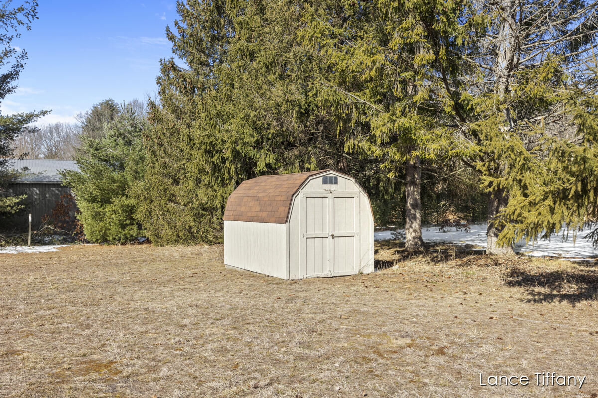 2020 Johnson Road Gowen, MI 49326 - Photo 20 of 20 IMG_1019