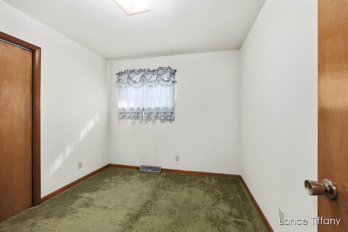 2020 Johnson Road Gowen, MI 49326 - Photo 10 of 20 IMG_1009