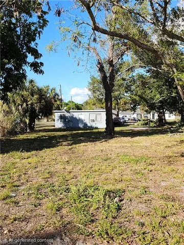 $2,200 | 3966 Madison Avenue, Fort Myers, FL 33916