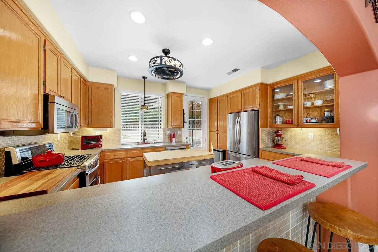 2460 Eagle Valley Drive Chula Vista, CA 91914 - Photo 13 of 35