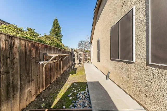 a view of a golf course with a big yard