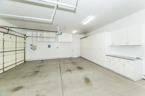 $700,000 | 3725 Everglade Avenue, Clovis, CA 93619