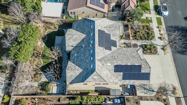 $700,000 | 3725 Everglade Avenue, Clovis, CA 93619