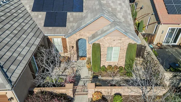 $700,000 | 3725 Everglade Avenue, Clovis, CA 93619