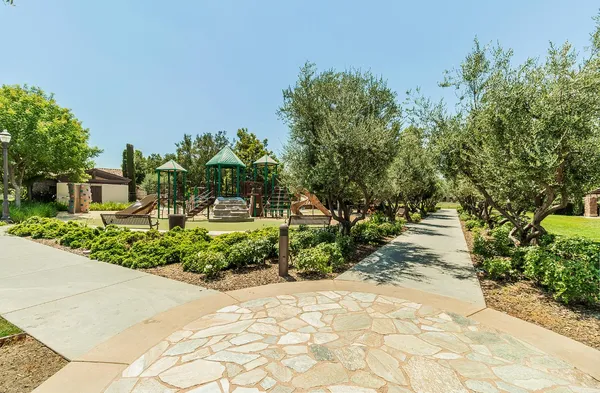 $700,000 | 3725 Everglade Avenue, Clovis, CA 93619