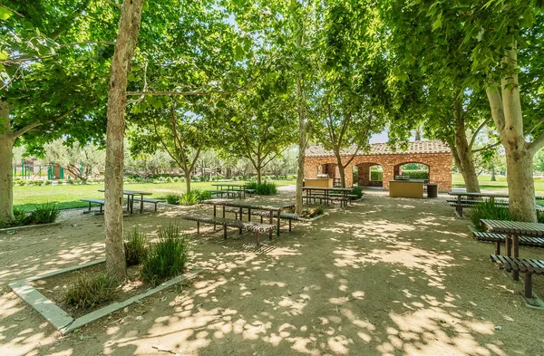 $700,000 | 3725 Everglade Avenue, Clovis, CA 93619