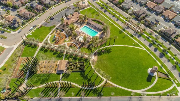 $700,000 | 3725 Everglade Avenue, Clovis, CA 93619