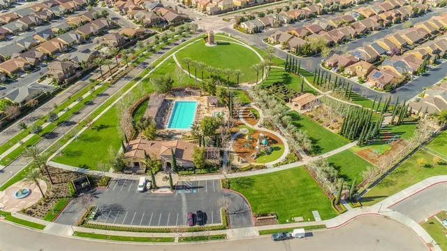 $680,000 | 3725 Everglade Avenue, Clovis, CA 93619