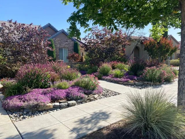 $680,000 | 3725 Everglade Avenue, Clovis, CA 93619