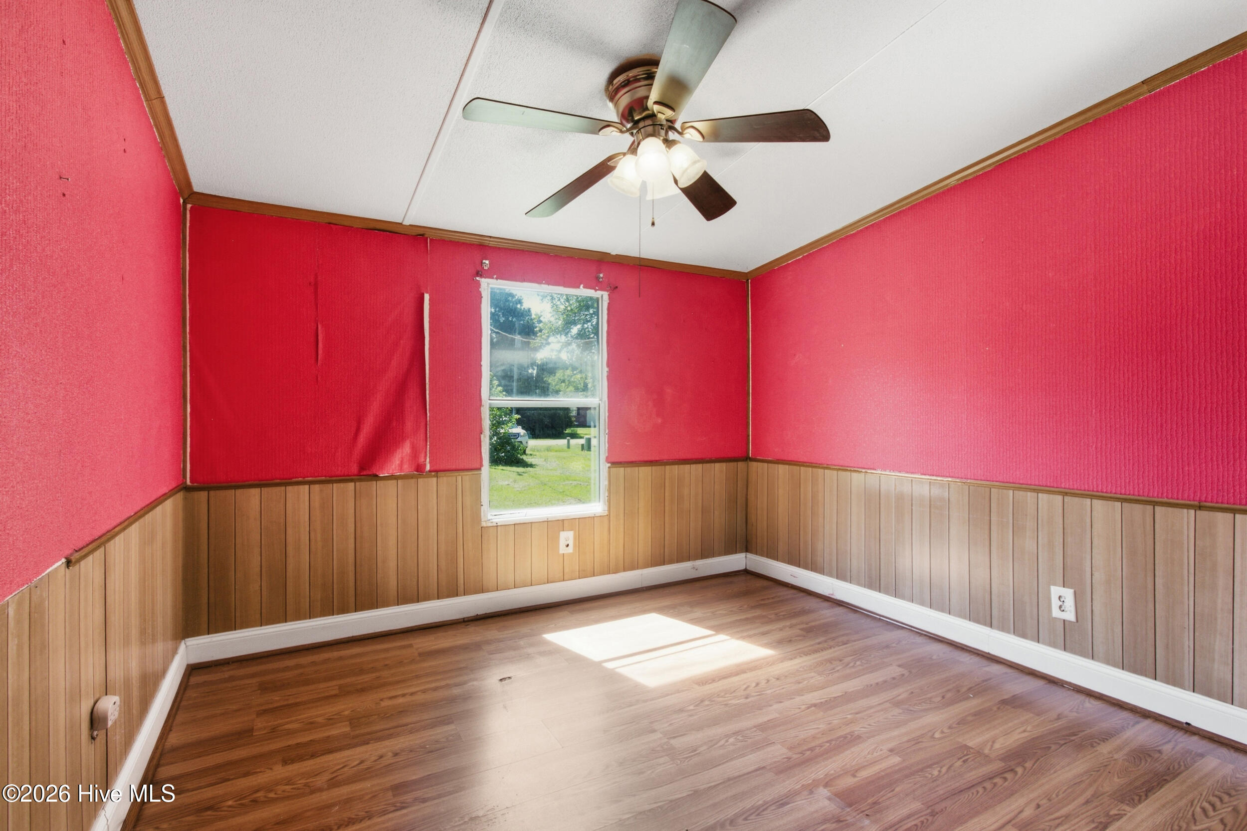 165 High School Road Vanceboro, NC 28586 - Photo 17 of 41 Second Bedroom