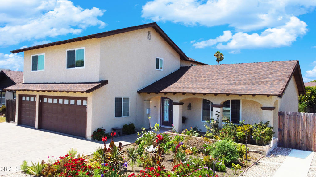 2401 El Portal Way Oxnard, CA 93035 - Photo 1 of 52 Gallery Image 1