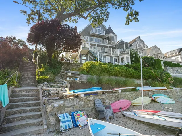a view of outdoor kitchen and outdoor space