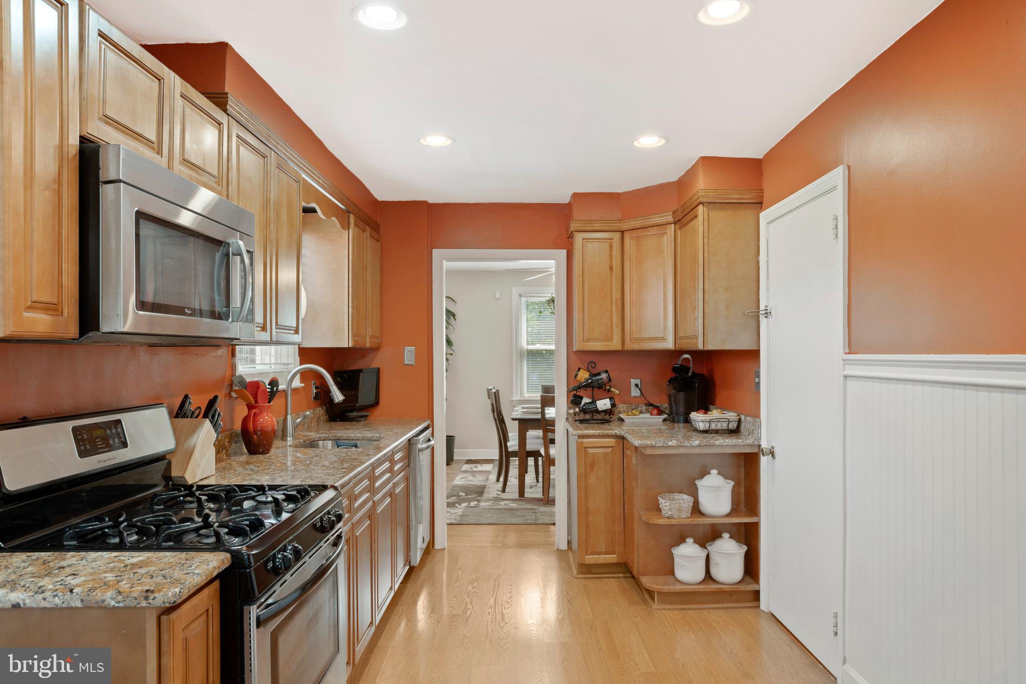 15 Dewey Road Cheltenham, PA 19012 - Photo 9 of 28 Updated kitchen with granite & stainless