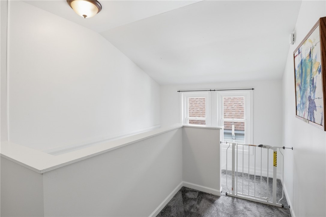 71 Curtice Road Irondequoit, NY 14617 - Photo 19 of 32