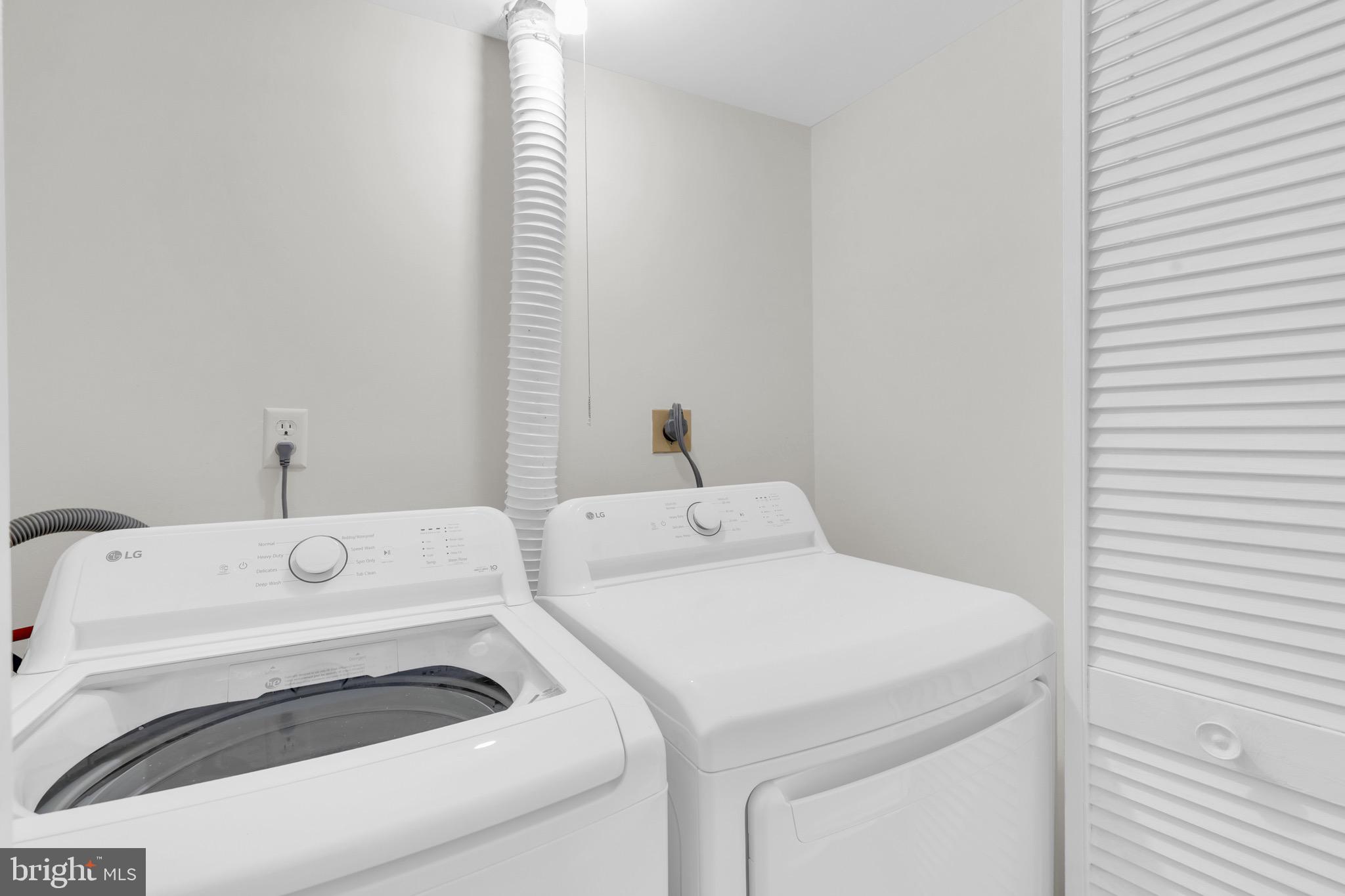 10669 Spring Oak Court Burke, VA 22015 - Photo 27 of 32