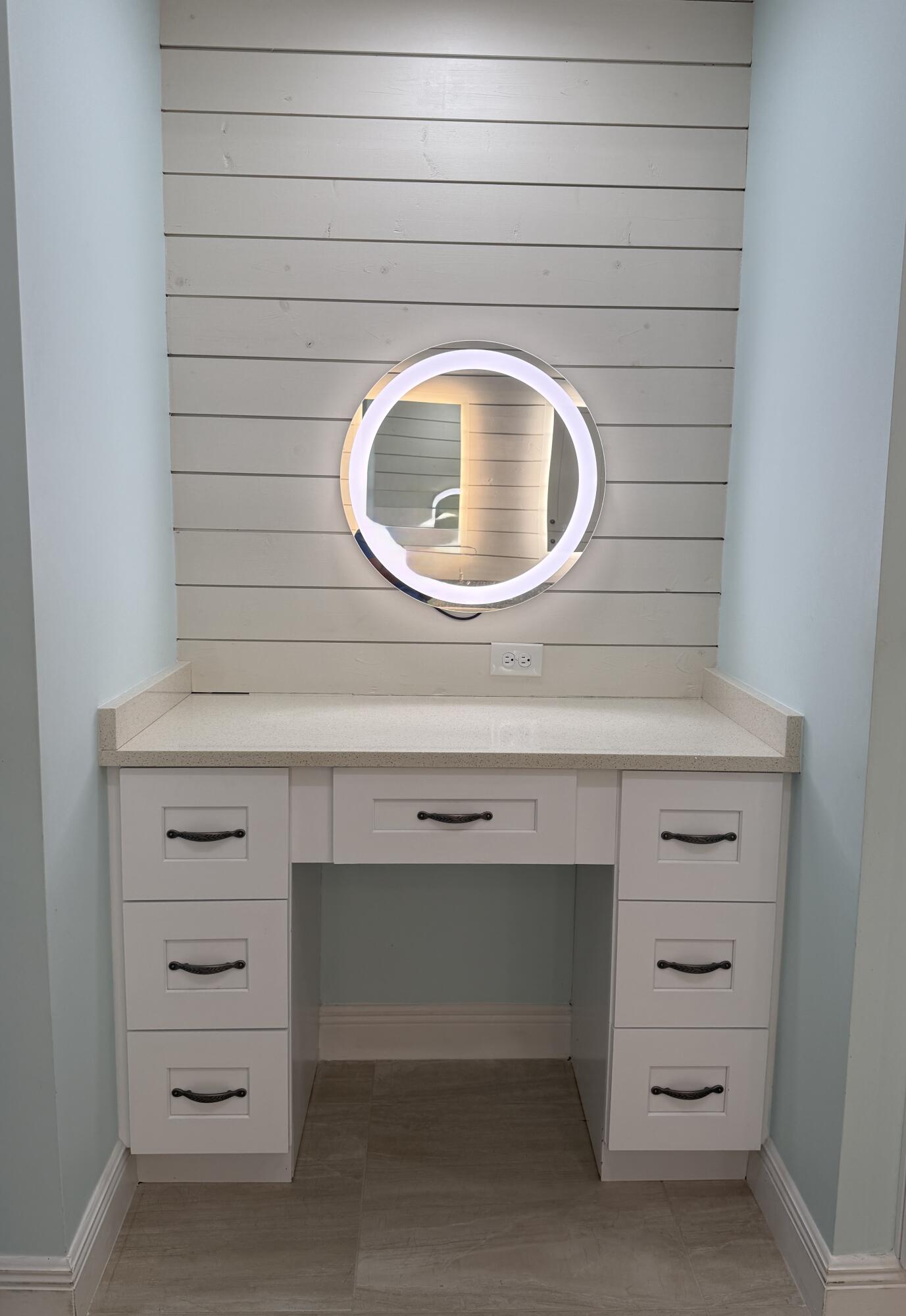 198 Hampton Circle Jupiter, FL 33458 - Photo 16 of 19 Master Bathroom Vanity