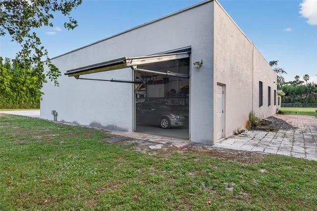 $8,000 | 6852 Skyline Drive, Delray Beach, FL 33446