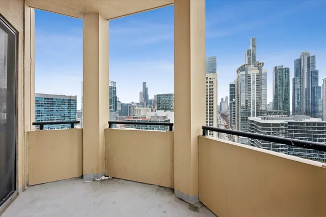 $489,000 | 1464 South Michigan Avenue, Unit 1701, Chicago, IL 60605