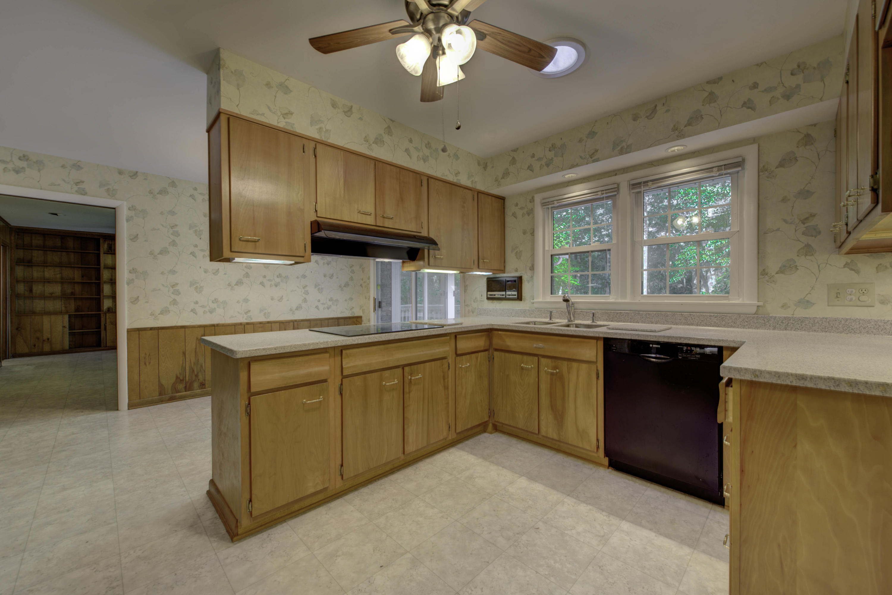 114 Wendover Circle Oak Ridge, TN 37830 - Photo 8 of 33 8 (8)