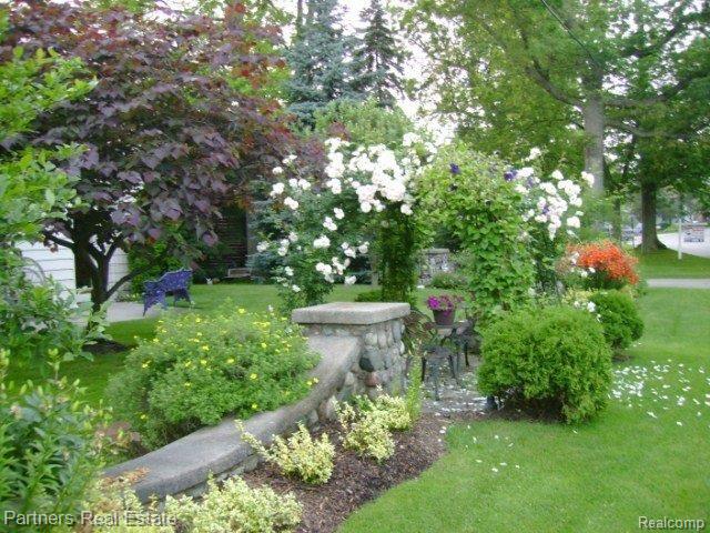 1322 Brighton Lake Road Brighton, MI 48116 - Photo 11 of 24 11