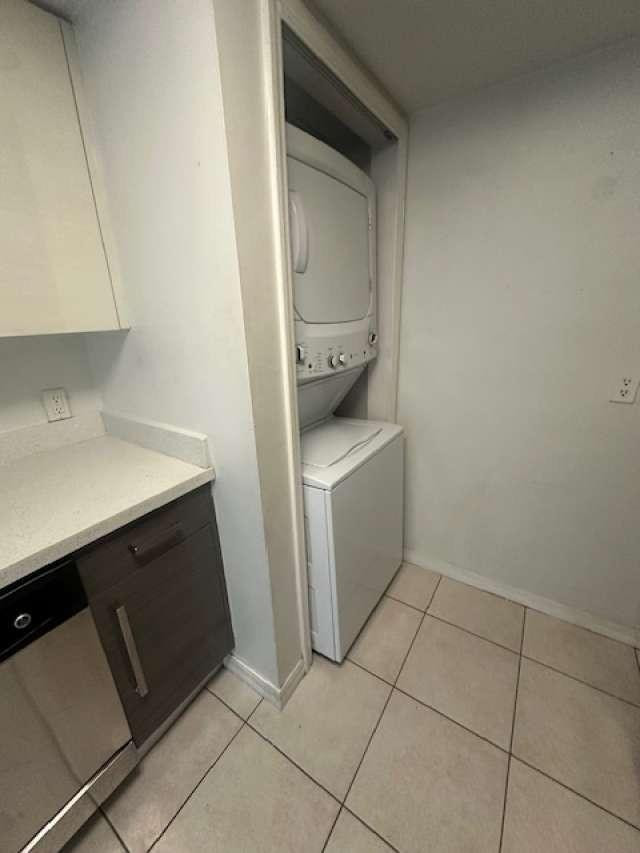 2415 Northwest 16th St Road, Unit 4071 Miami, FL 33125 - Photo 9 of 14 Photo 9