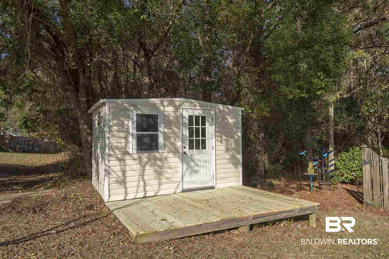 9673 Hollowbrook Avenue Fairhope, AL 36532 - Photo 9 of 31