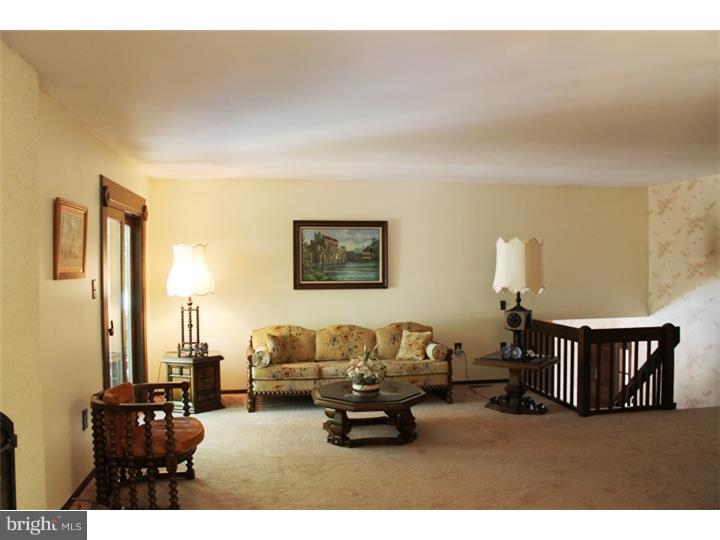 354 Pricketts Mill Road Tabernacle, NJ 08088 - Photo 5 of 25 Living Room