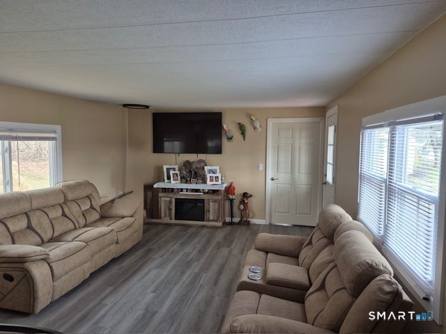 11 Eastview Road Southington, CT 06489 - Photo 5 of 16