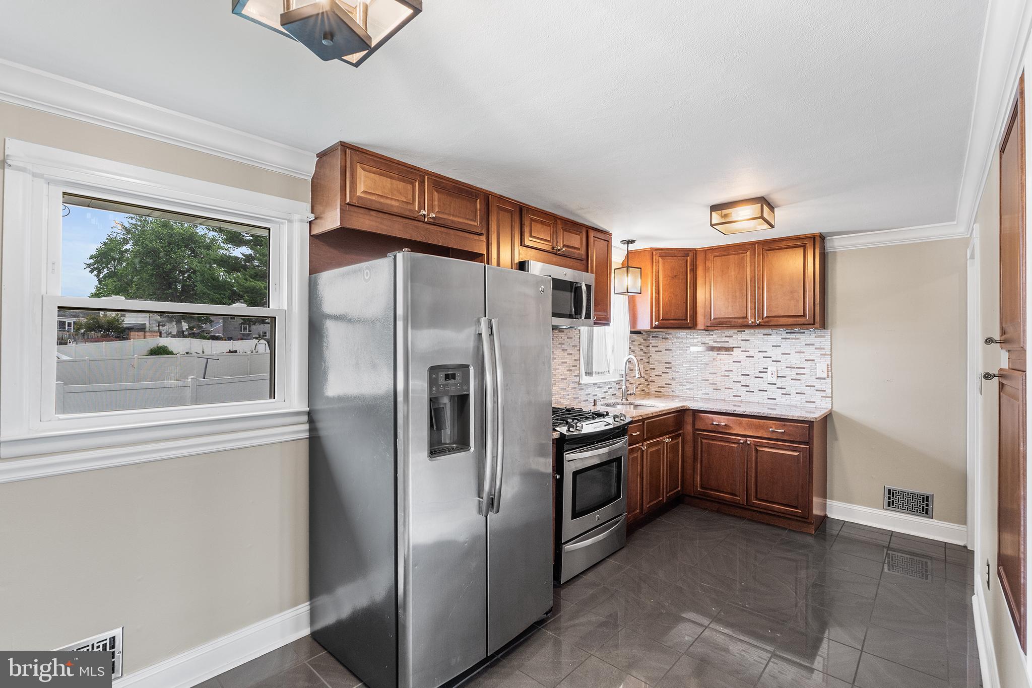 19 Ashwood Road Hamilton, NJ 08610 - Photo 6 of 30