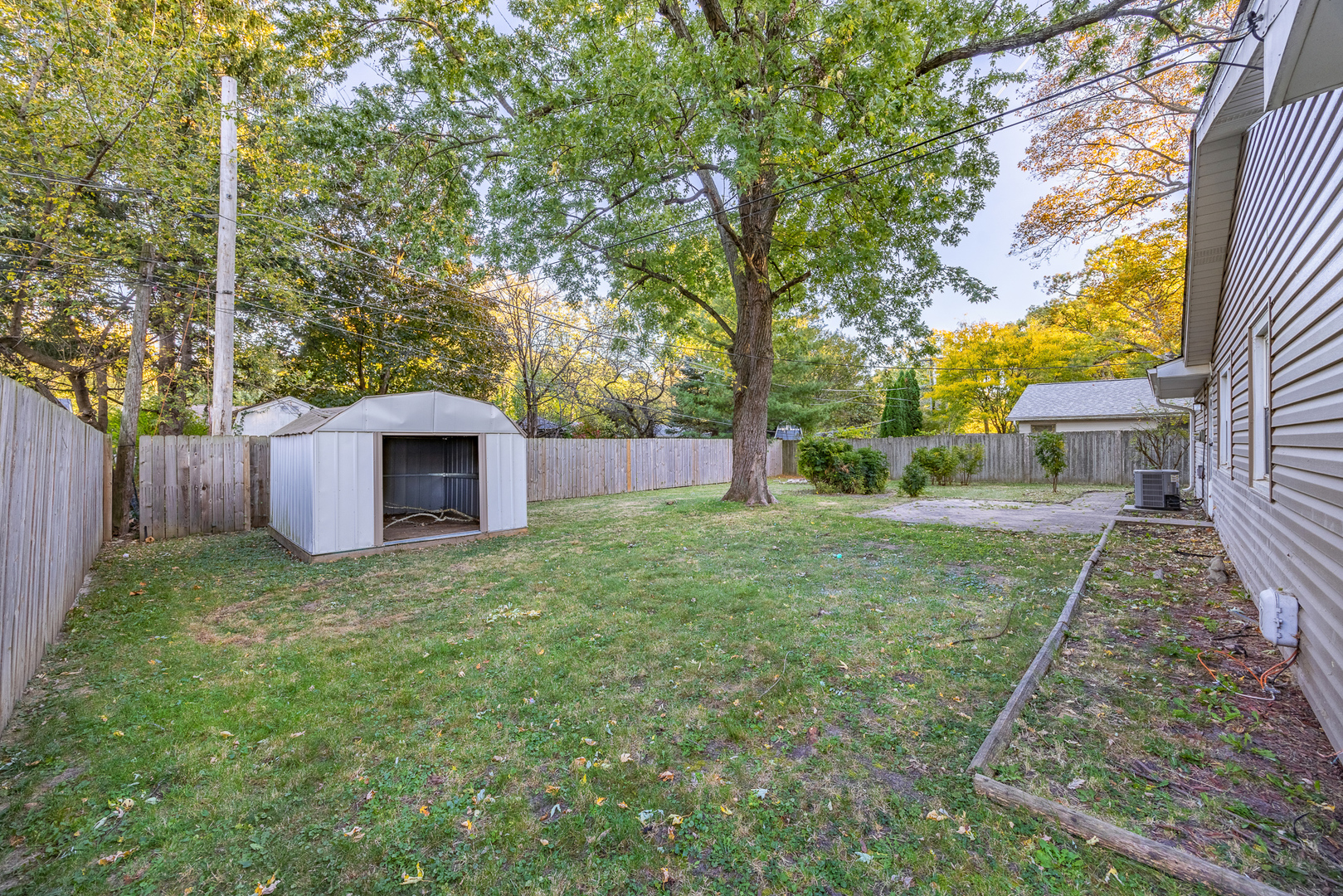 59 Briarcliff Road Montgomery, IL 60538 - Photo 20 of 34 a front view of a house with garden